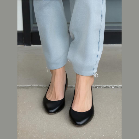 Skechers Shoes - Skechers On The Go Dreamy Night Out Slip On Shoes Black Size 8